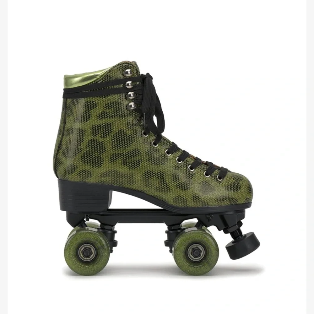 - Rollstar Roller Skate in Green Leopard jessica Simpson new - Picture 1 of 9
